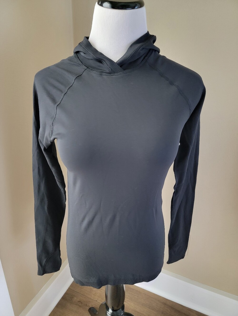 Sz. S Women's Black Athleta Momentum Hoodie
